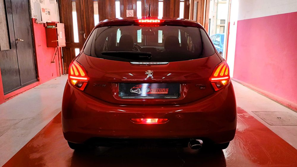 Peugeot 208 1.2 PureTech GT Line