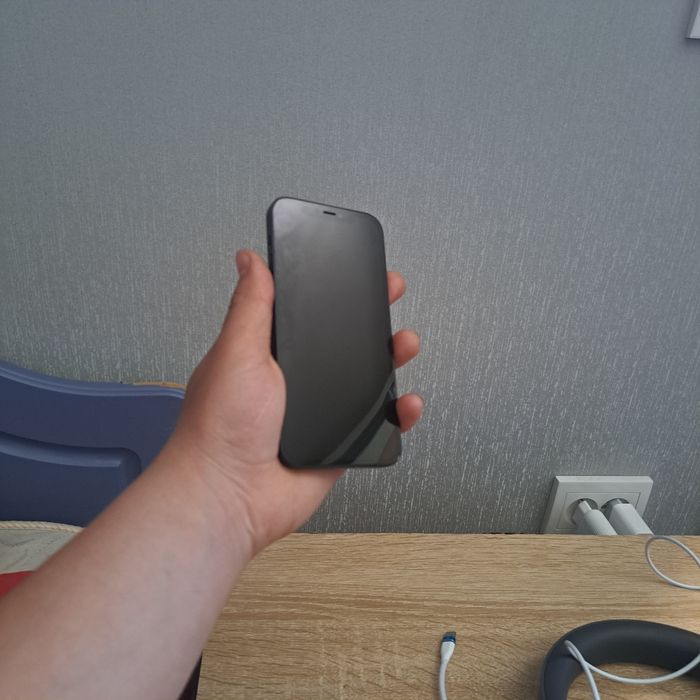 IPhone 12 (256гб)
