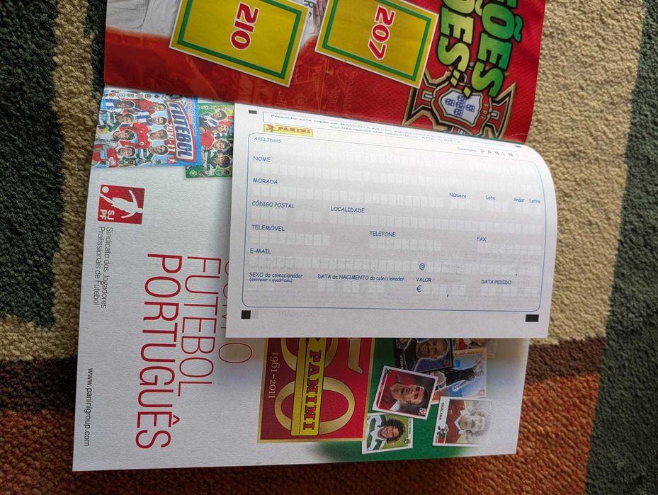 Coleção Incompleta Panini Portugal de Ouro 2011