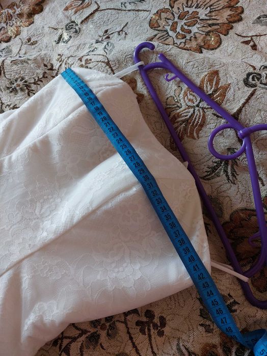 Весільне плаття s,42р.