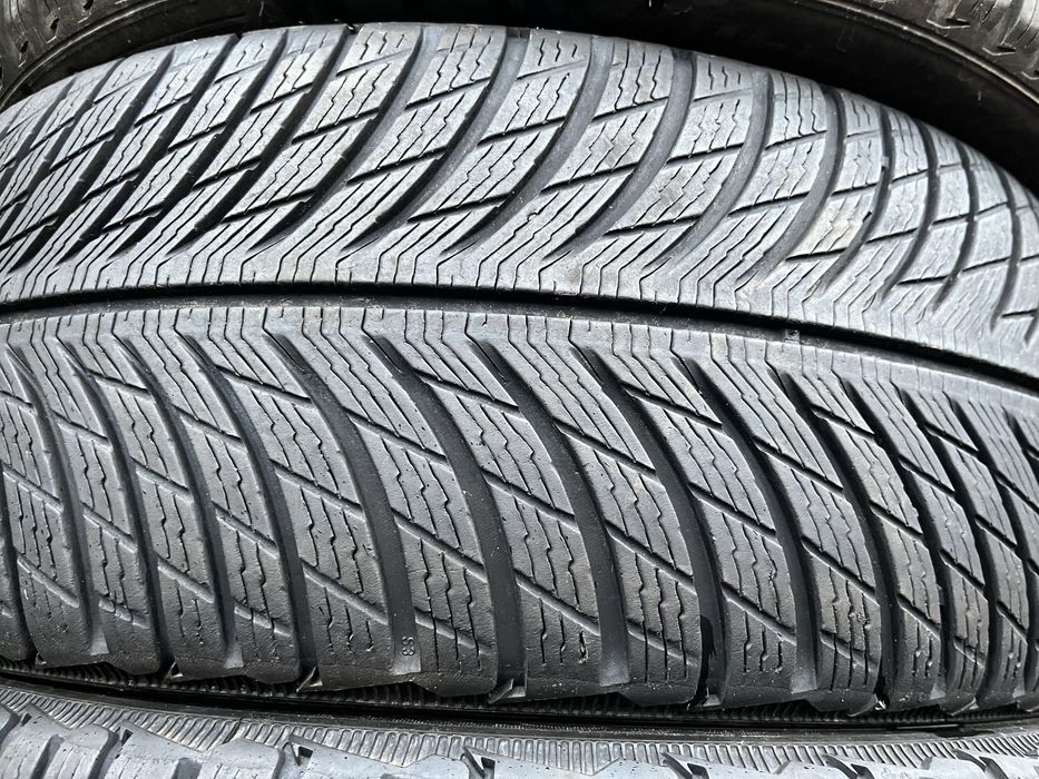 235/45/R17 (зима ) Michelin Pilot Alpin 5 2021