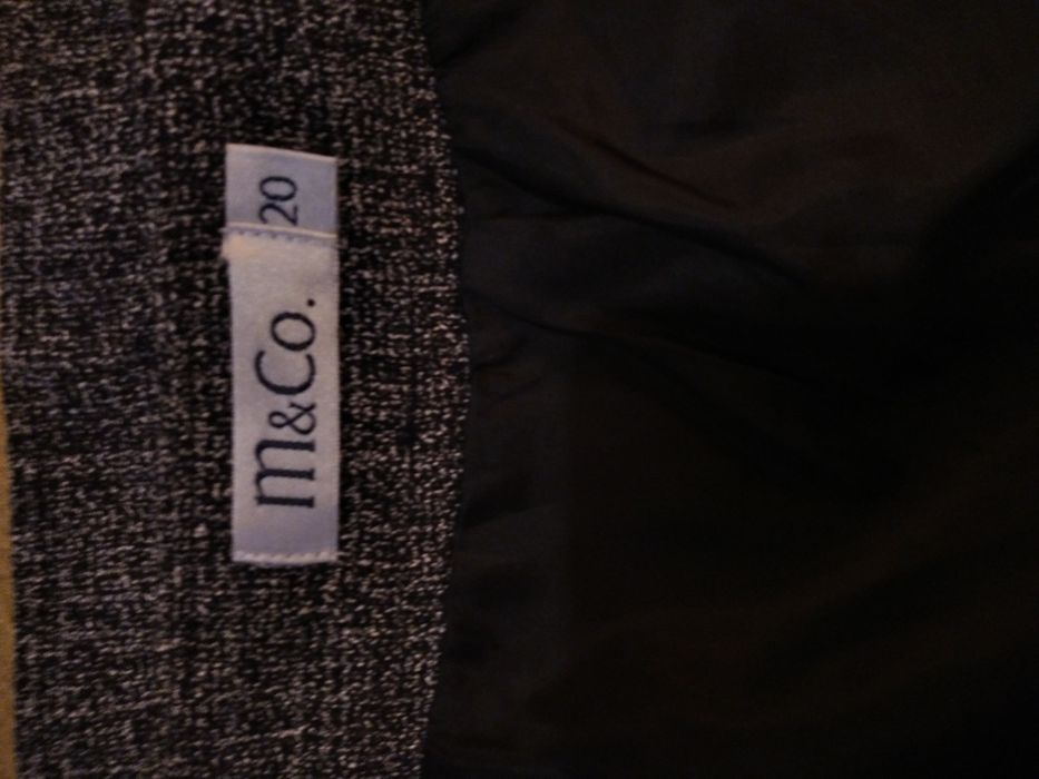 Юбка серая, на подкладке, крой  годэ ,большой размер (54) новая без эт