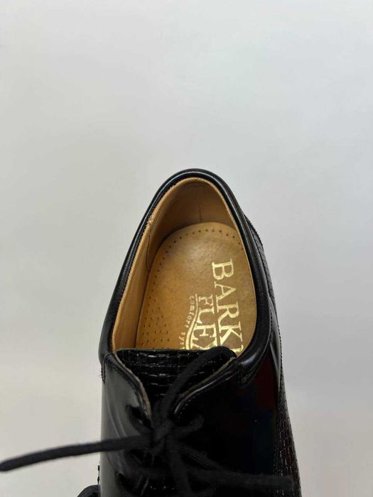 Британські туфлі Barker Flyx