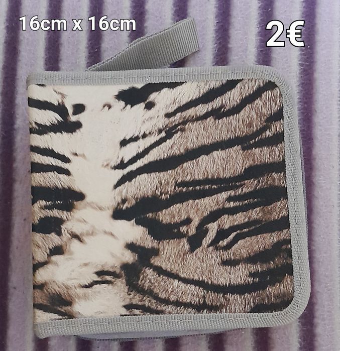 Caixas para guardar Cd's