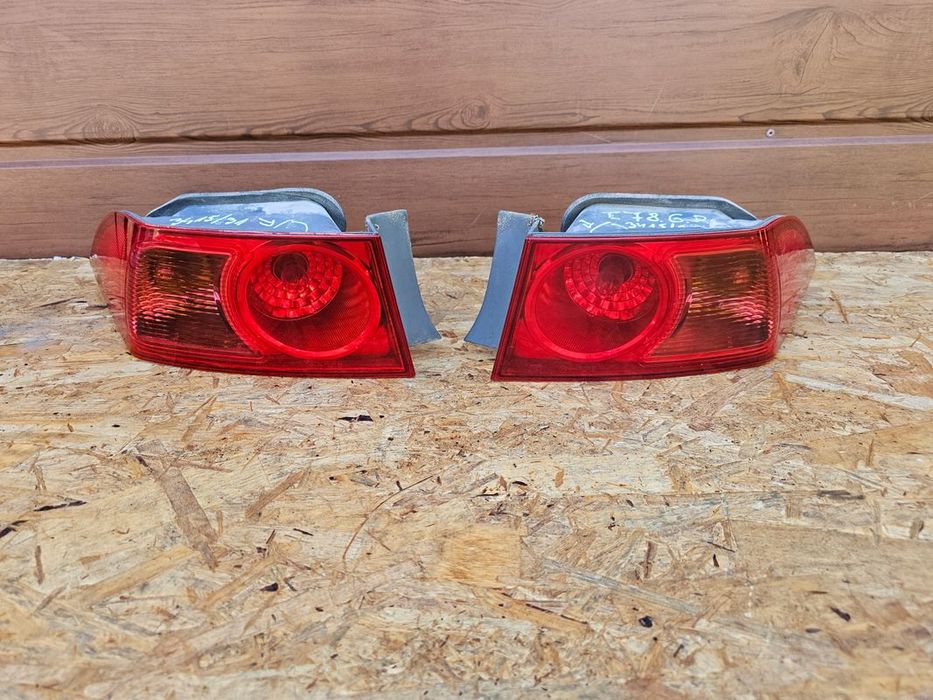 Honda Accord Vii Lampa prawy Tył prawa Tylna Błotnik Sedan lift Narożn