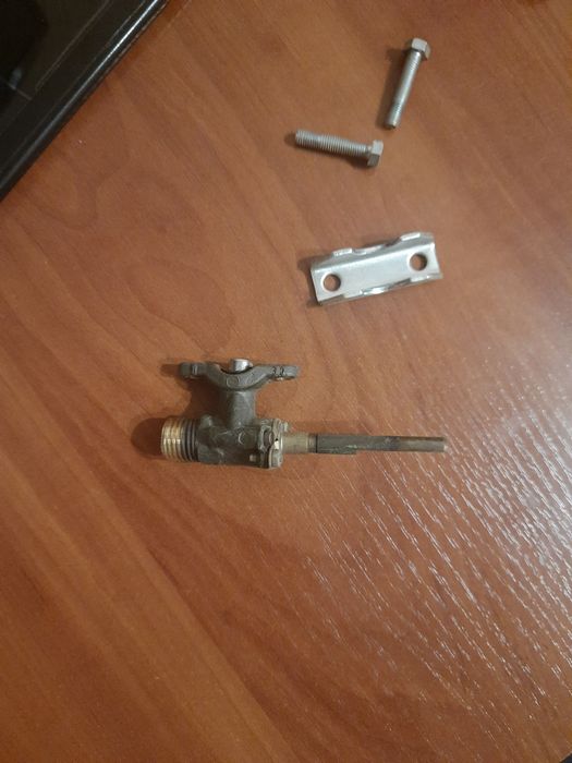 Крани на газові конфорки до плити Бош