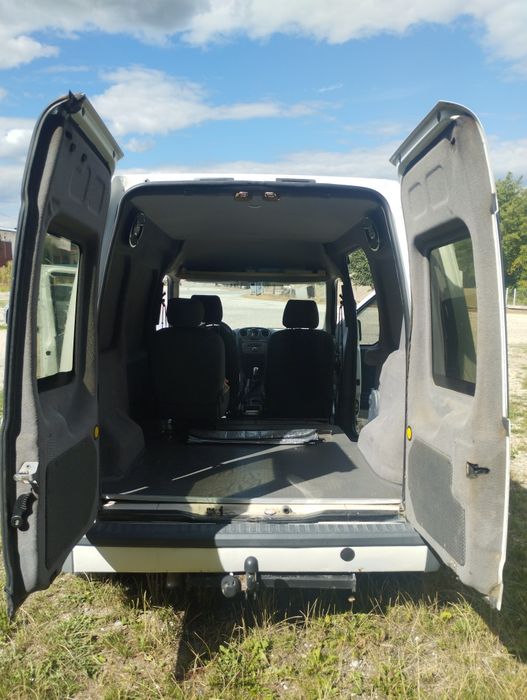 Ford trsnzit konekt 2012