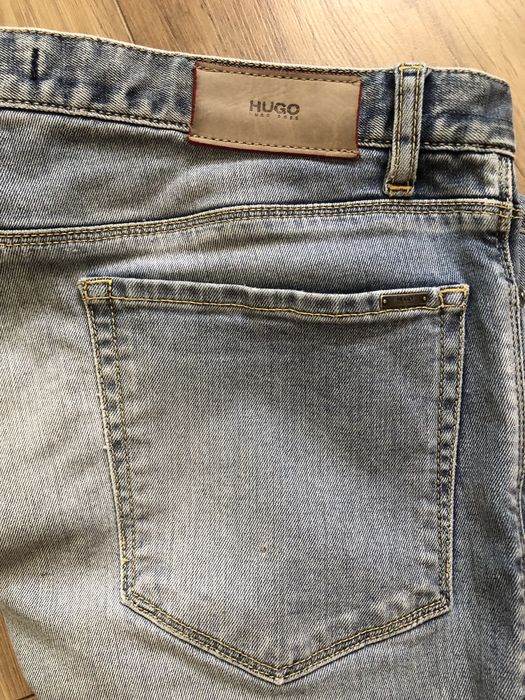 Spodnie jeansowe Hugo Boss 33/32