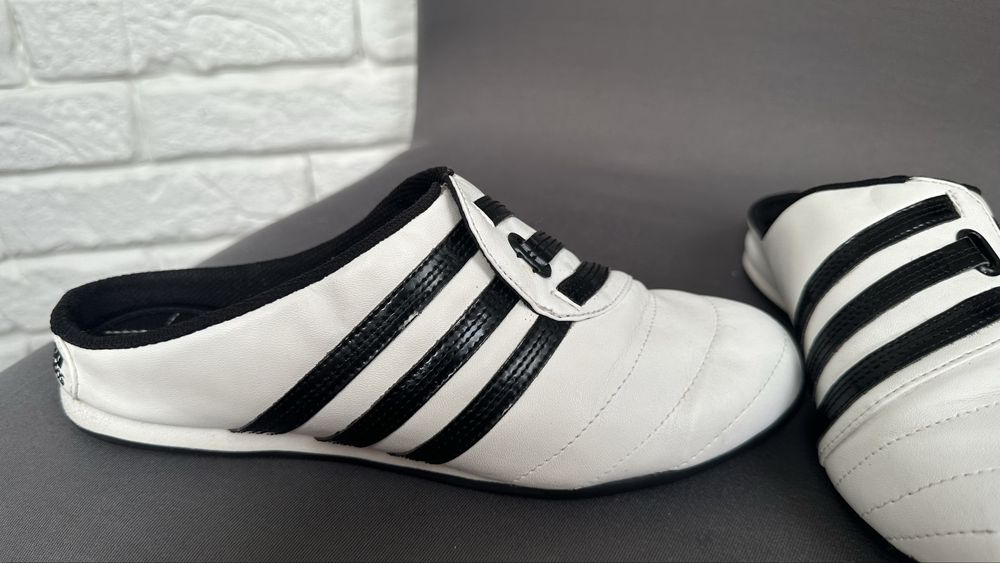 Мюлі білі adidas оригінал