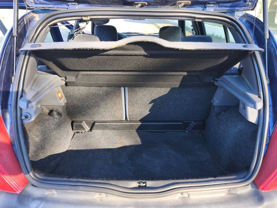 Renault Clio II  1.2 Gasolina 1999