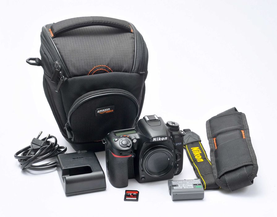 Nikon D7500 (seminova)