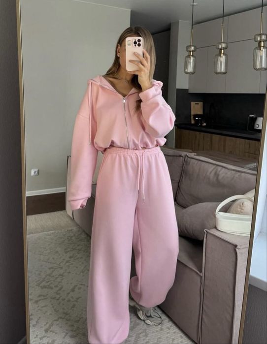Теплый розовый костюм на флисе бренда alo adidas lior