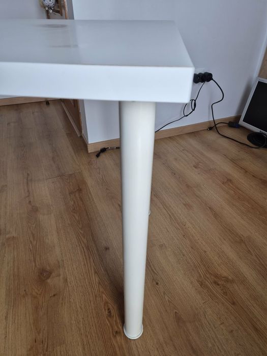 Mesa para escritório Ikea