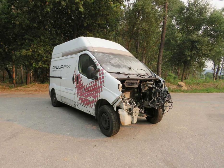 Renault Trafic 2.0DCi de 2014 - Peças Usadas