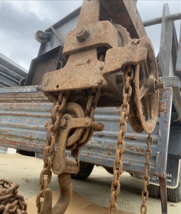 Cadernal 2000kg (muito antigo)