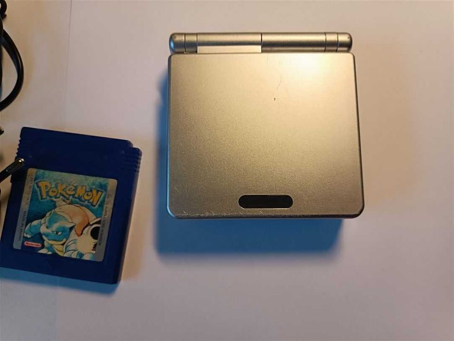 Game Boy Advance SP plus gra Pokemon model: AGS-001