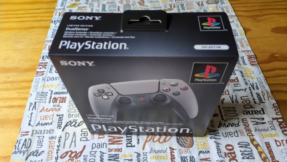 PlayStation 5 (PS5) DualSense Controller – 30th Anniversary Edition, Brand New and Sealed64354199607809123