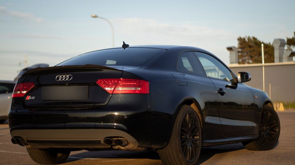 Audi S5 Coupé AUDI S5 4.2 V8 quattro tiptronic – 354 KM
