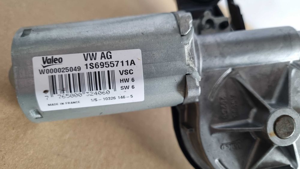 Silniczek wycieraczki tył VW UP CITIGO SKODA