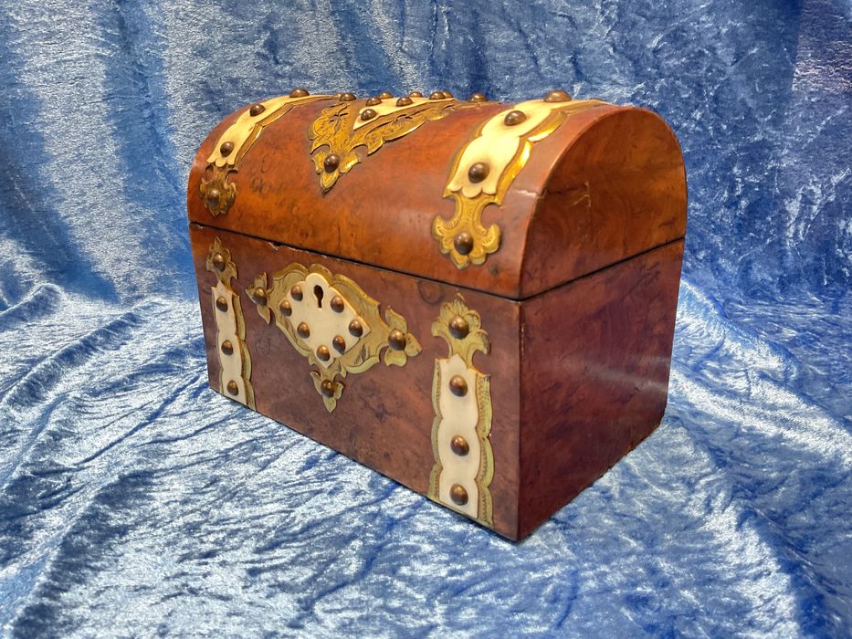 Caixa chá inglesa peça antiga madeira apliques