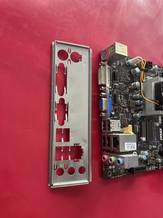 MSI C847IS-P33 z procesorem Celeron 847  mini itx ddr3