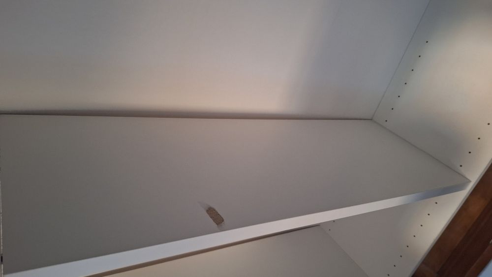 Estante branca com prateleiras, ideal para escritório, IKEA. levantar no Porto