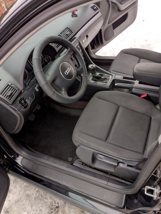 Ауді А 4 в чудовому стані хто купе жаліть не буде