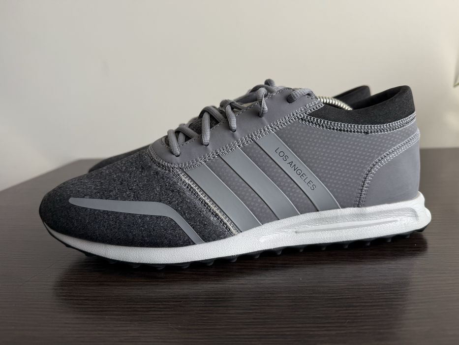 Кросівки Adidas Los Angeles Grey CQ2262 Розмір 46 на 29.5 см