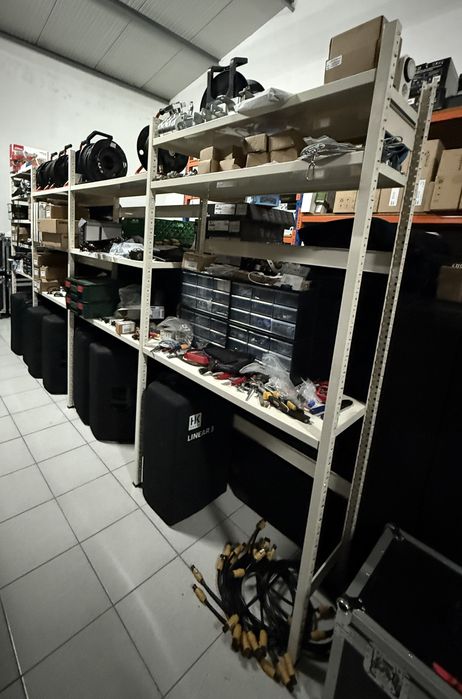 Estantes prateleiras