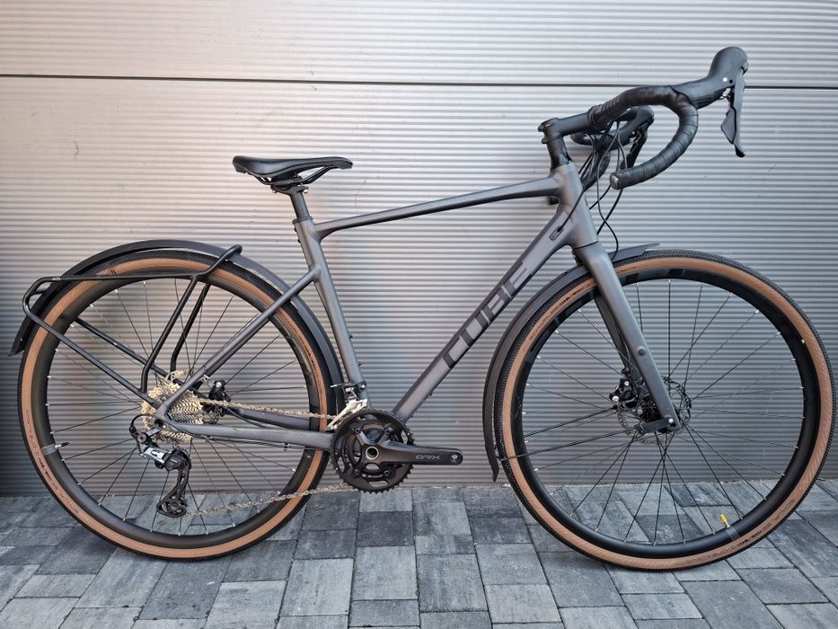 Rower gravel Cube Nuroad Race M aluminium pełna grupa GRX tarcze