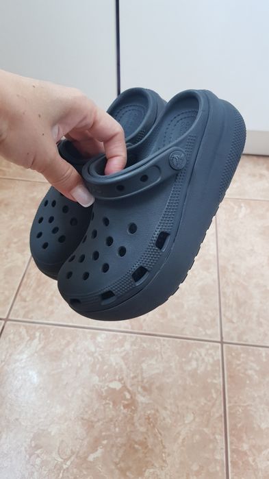Стильные черные кроксы крокси сабо клоги шлепки шльопки сандалии Crocs