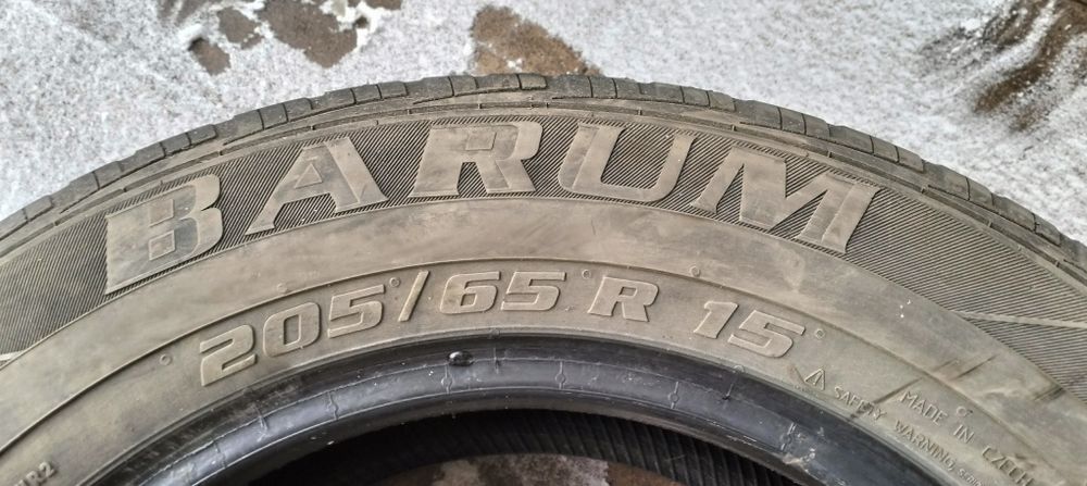 Продам покрышки 205/65/15