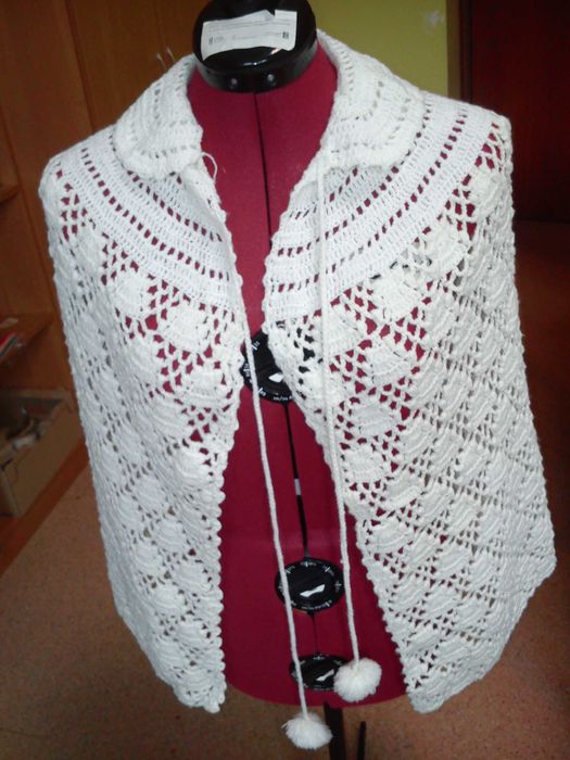 Peleryna biało-kremowa