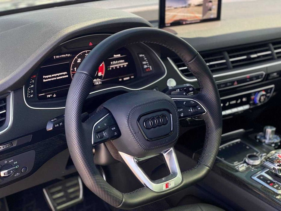 Audi Q7 2018 VIN WA1MAAF73JD047892 фото оголошення 13 з 24