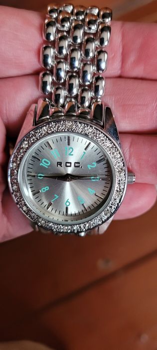 Годинники ,Guess,Gucci..