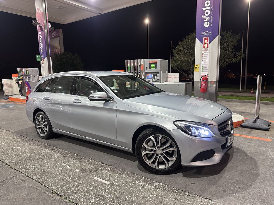 Mercedes C350e.