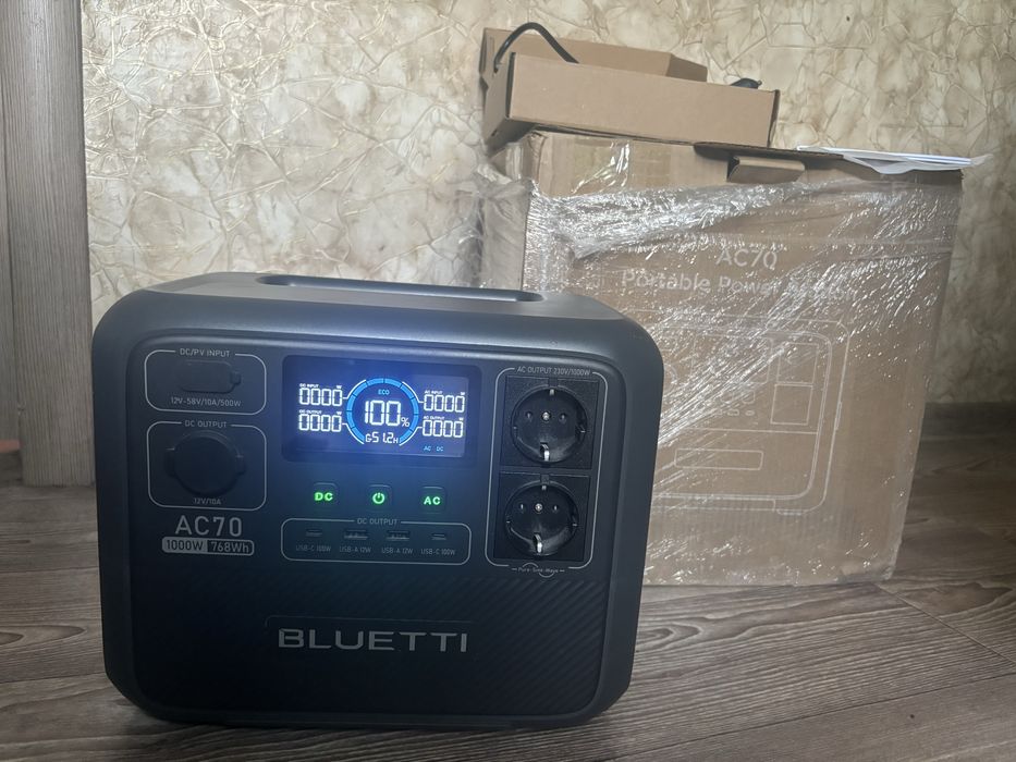 Зарядна станція Bluetti AC70, 768Wh, 1000W(max 2000W) LiFePO4