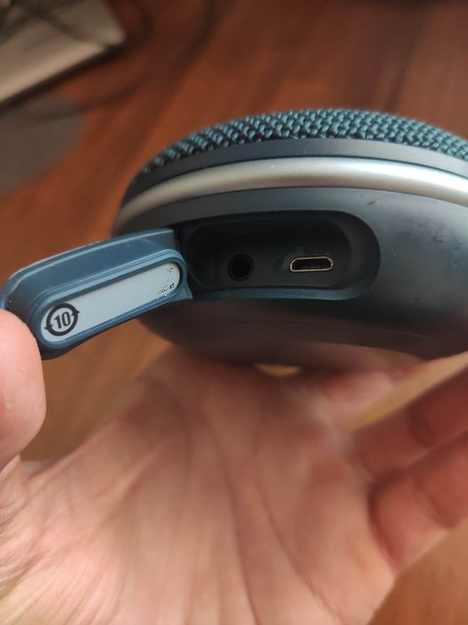 Оригінальна колонка JBL Clip 3