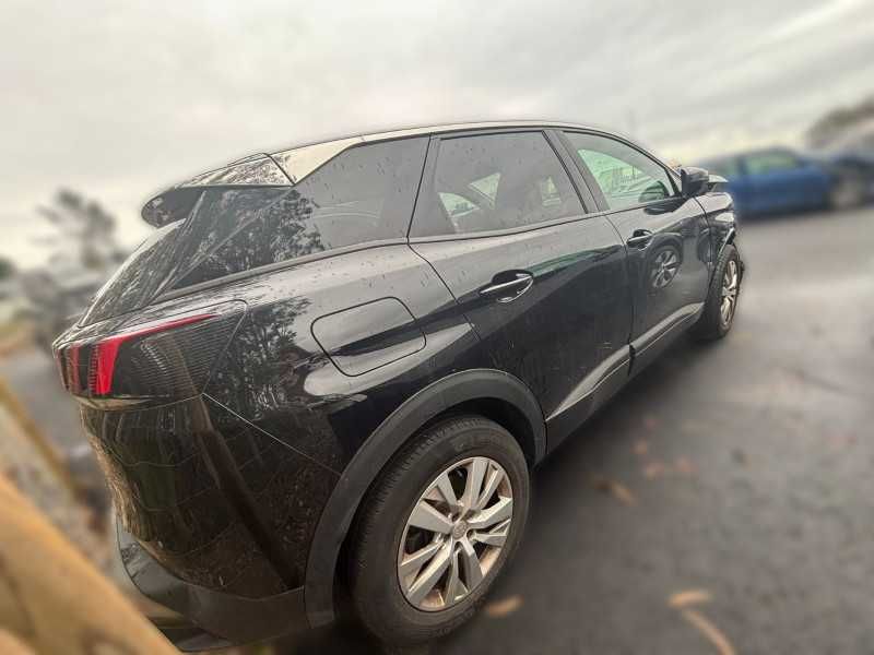 PEUGEOT 3008 1.5 BlueHDi