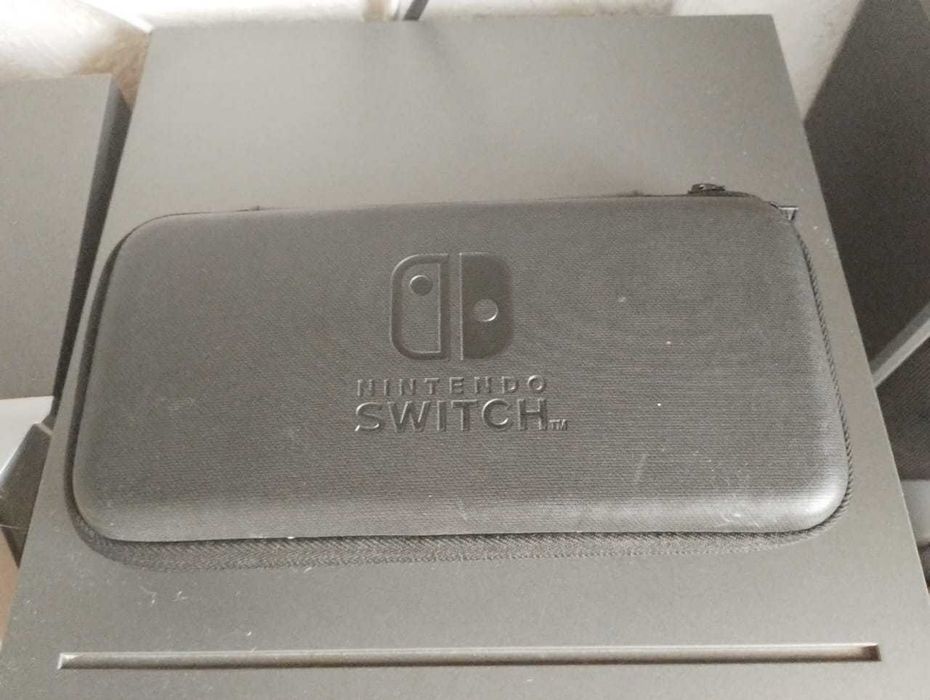Ігрова приставка Nintendo switch