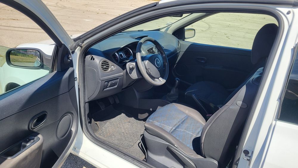 Clio III 1.5 DCI Comercial 2 lugares
