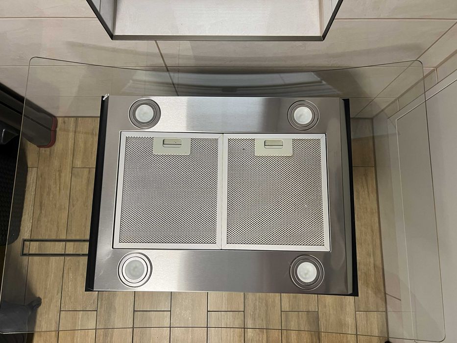 Okap wyspowy ze stali nierdzewnej