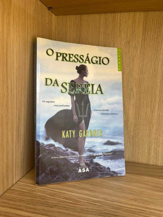 Livro “O Presságio da Sereia” de Katy Gardner