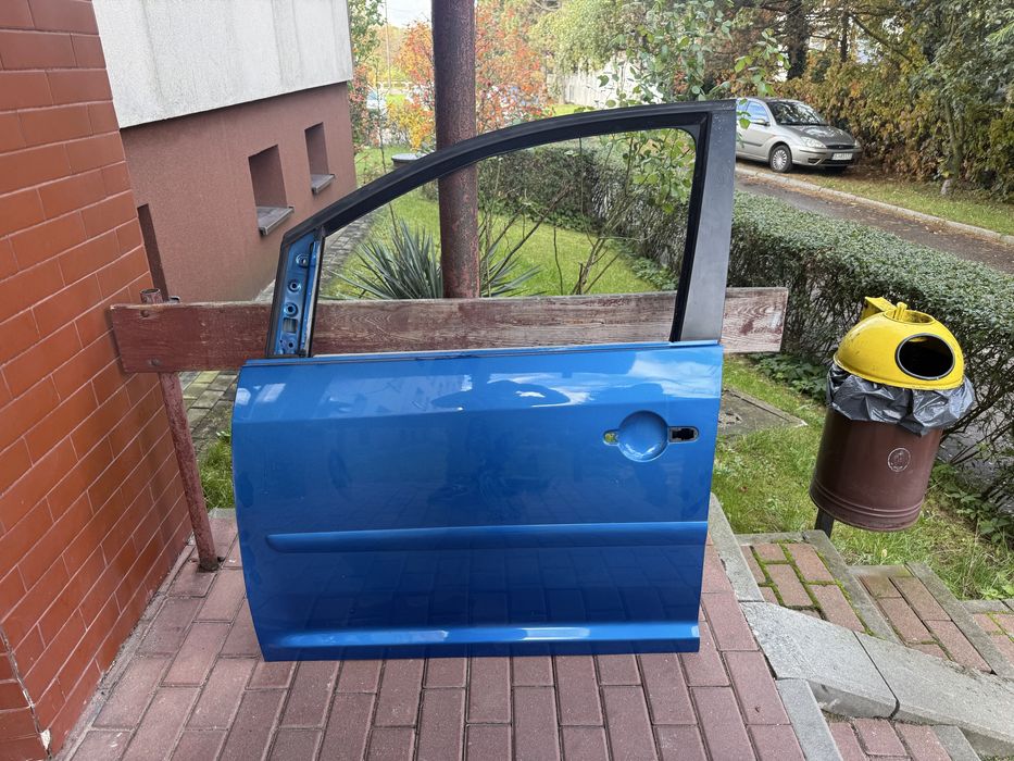 Drzwi lewy przod vw touran 2003 r LA5X stan bdb