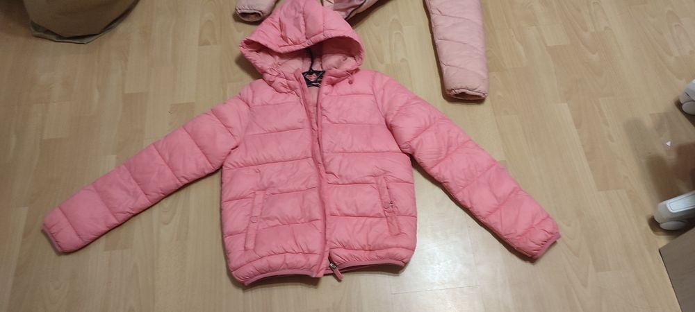 Kurtki przejściowe dla bliźniaczek 164