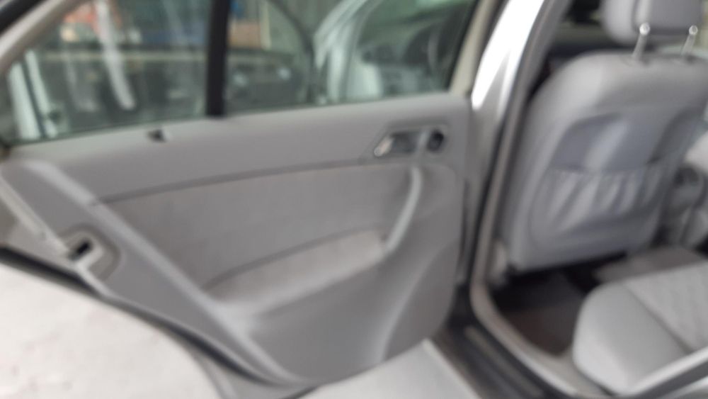 Puxadora Exteriro Da Mala Mercedes-Benz Clase C Bm 203 Berlina