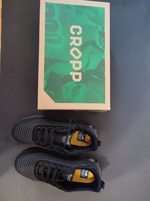 Кросовки cropp 44