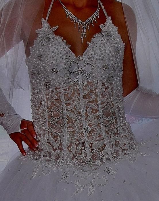 Весільна сукня