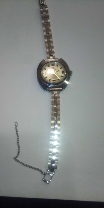 Relógio suíço nivada vintage