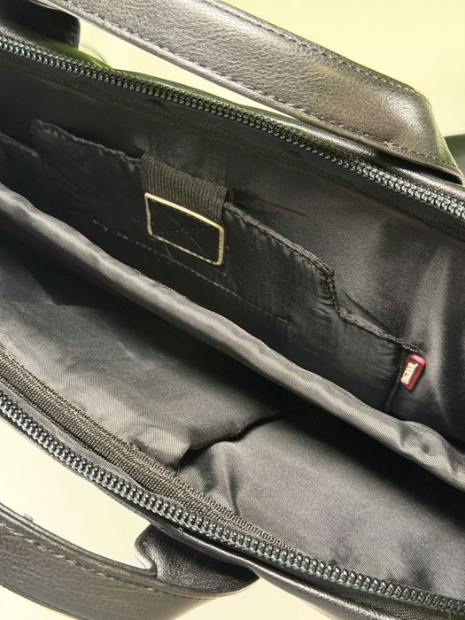 Mala de Pele para Portátil 15.6” Gabol – Elegante e Profissional